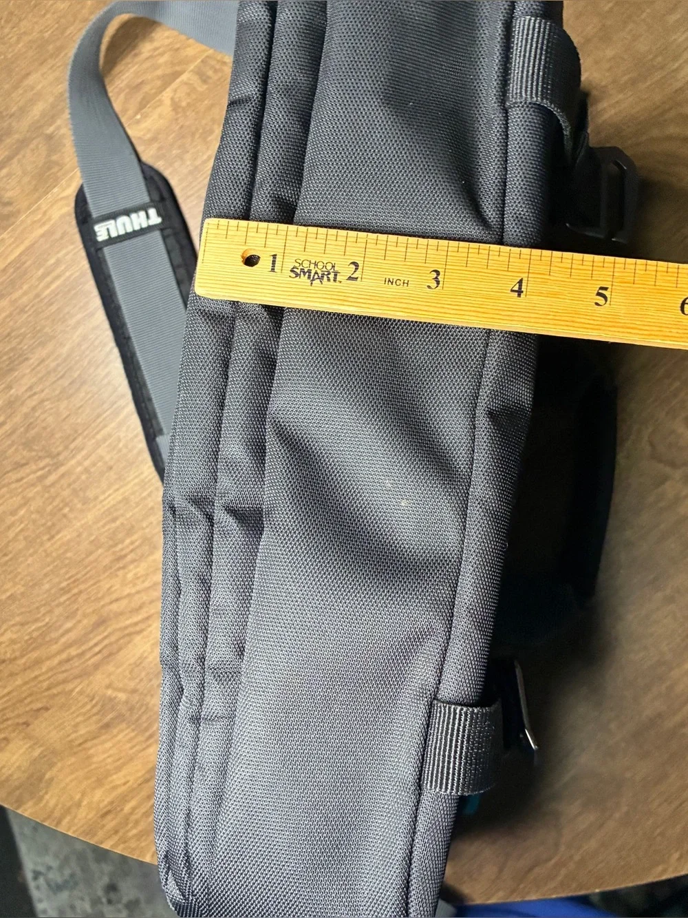 Thule Sweden Straven 13 Inch Laptop Macbook Deluxe Bag Gray & Black